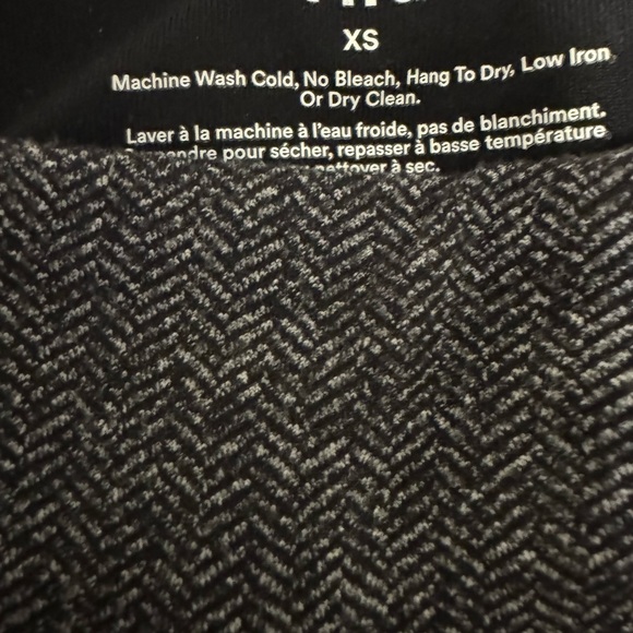 Aritzia Leggings - Picture 4 of 4